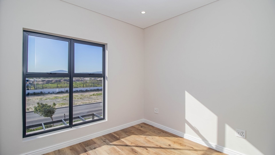 To Let 3 Bedroom Property for Rent in Sandown Western Cape